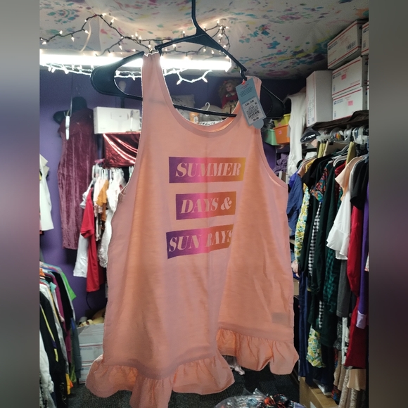 Graphic Tank Tops Set - Picture 2 of 3